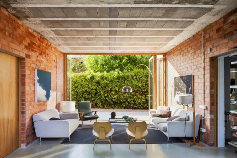 Welcome raw design with brick walls