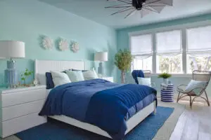 Peaceful Blue and Teal Bedroom Color. Photo by.hgtv.com
